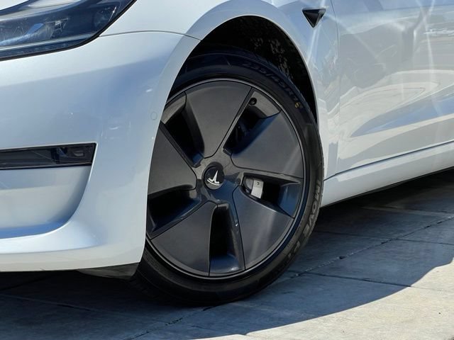 Used 2021 Tesla Model 3 Standard Range Plus RWD image 2