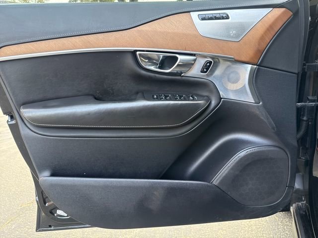 Used 2017 Volvo XC90 T6 Inscription w/ Vision Package image 11