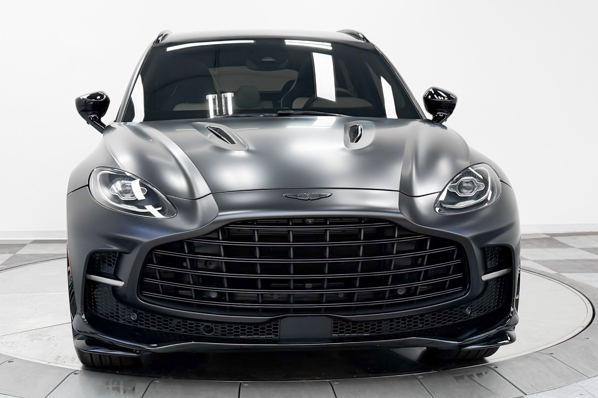 Used 2025 Aston Martin DBX 707 AWD/4WD image 33