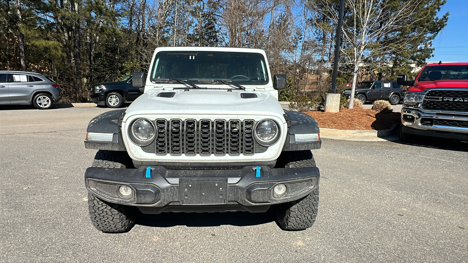 Used 2025 Jeep Wrangler Unlimited Rubicon 4xe w/ Convenience Group image 3