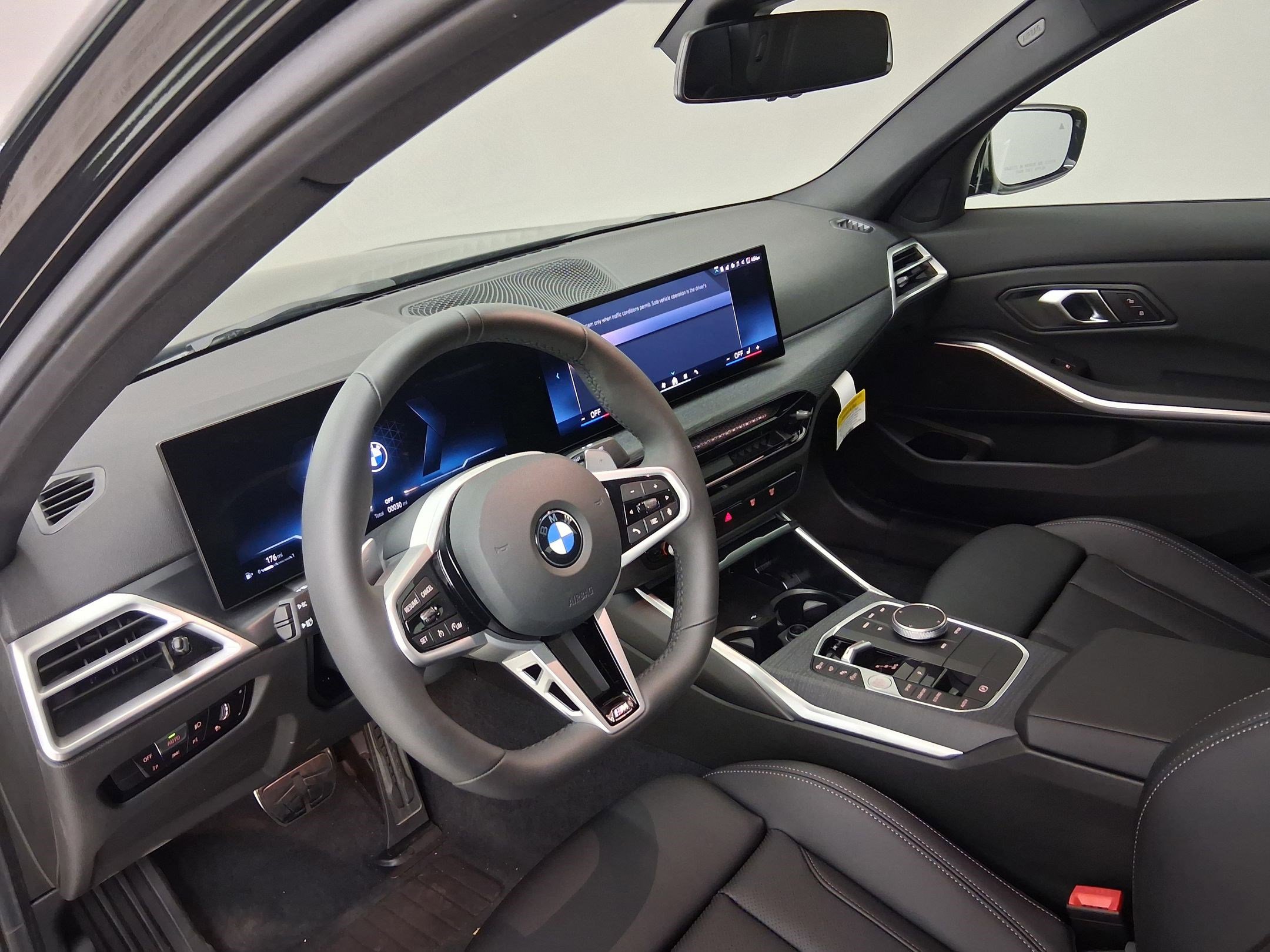 New 2026 BMW 330i Sedan w/ M Sport Package image 2