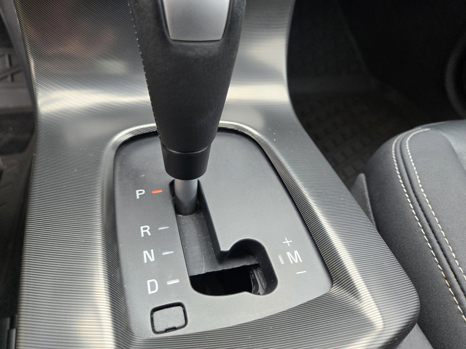 Used 2011 Volvo C30 T5 R-Design image 15