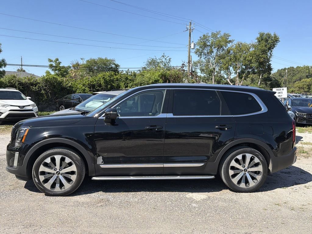 Used 2020 Kia Telluride EX w/ EX Premium Package FWD image 4