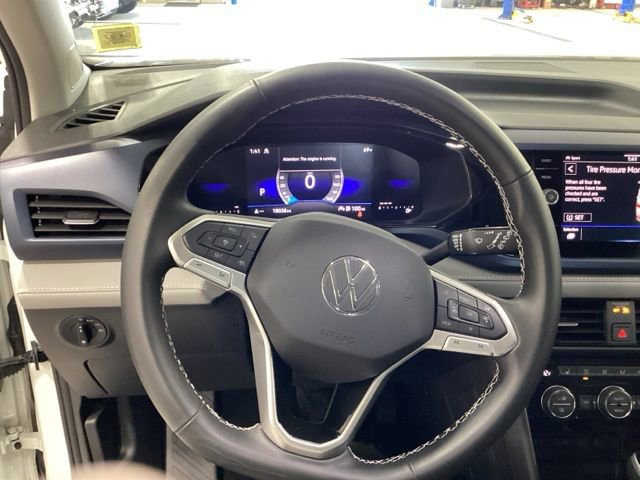 Used 2024 Volkswagen Taos SE image 7