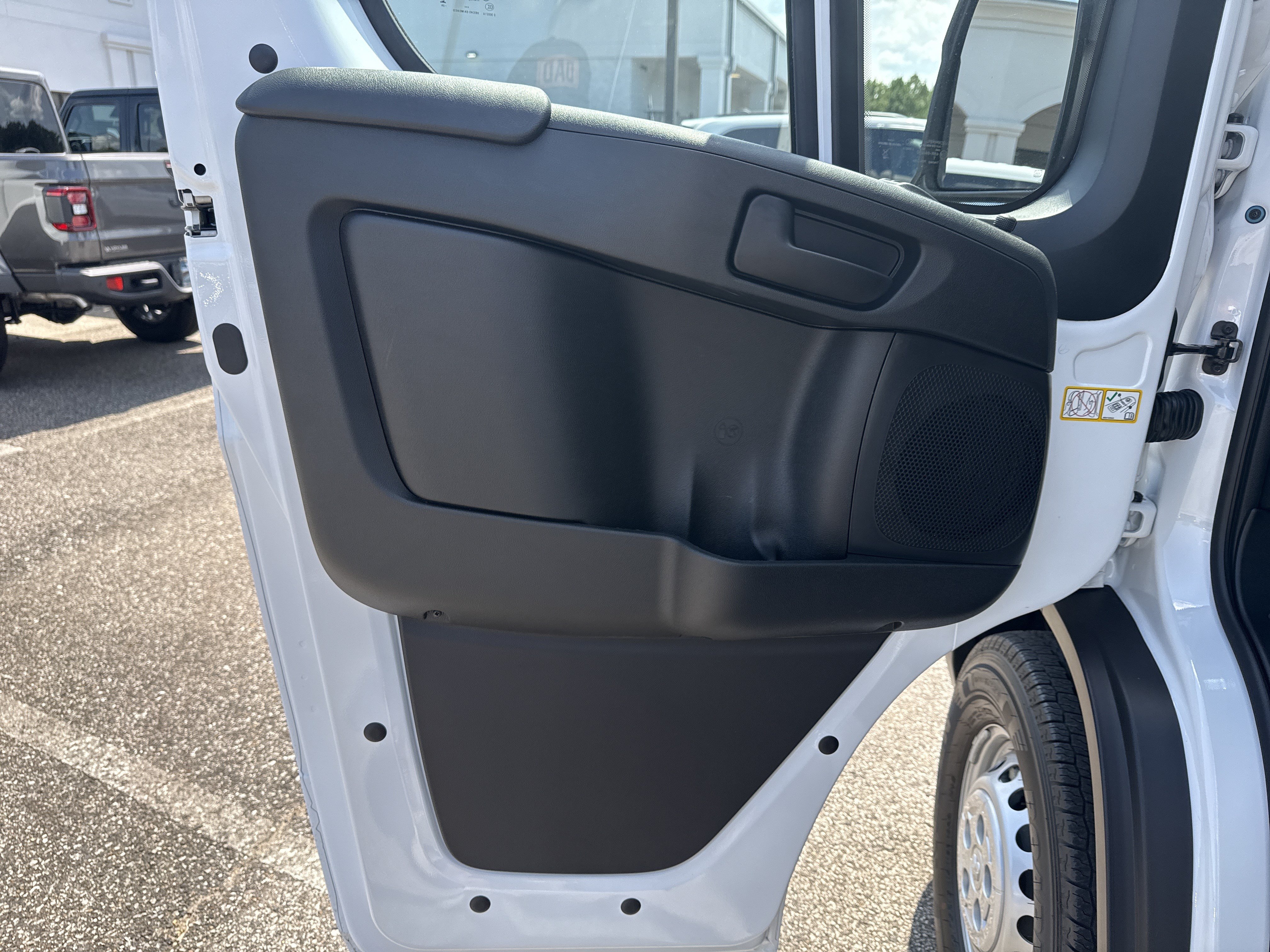New 2026 RAM ProMaster 1500 w/ Safety Group FWD image 10