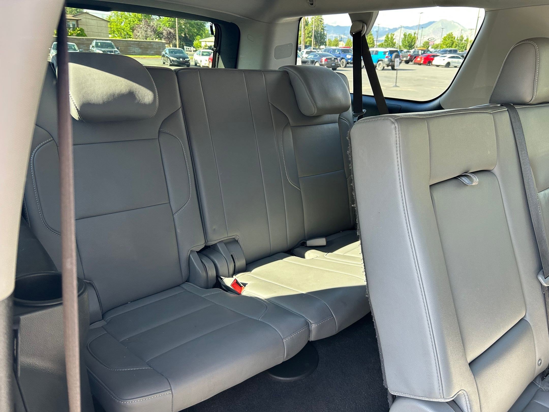 Used 2020 Chevrolet Suburban LT AWD/4WD image 26