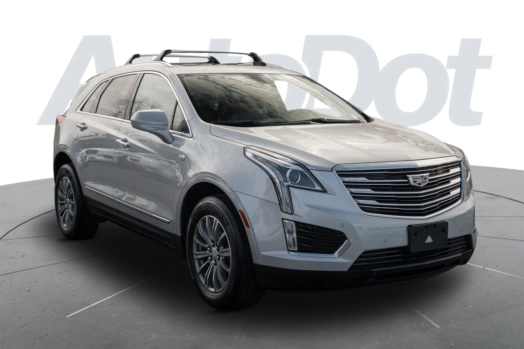 Used 2017 Cadillac XT5 Luxury w/ LPO, Wheel Lock Package image 4