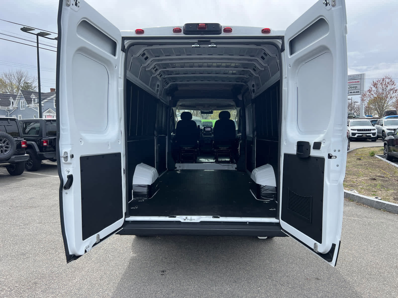 Used 2024 RAM ProMaster 3500 w/ Power Group FWD image 32