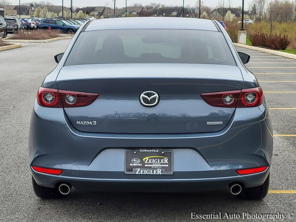 Used 2022 MAZDA MAZDA3 s FWD image 5