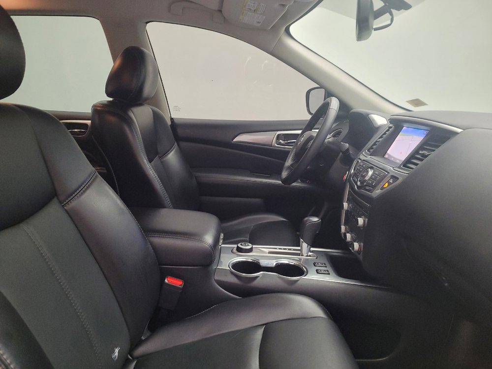 Used 2020 Nissan Pathfinder SL image 21