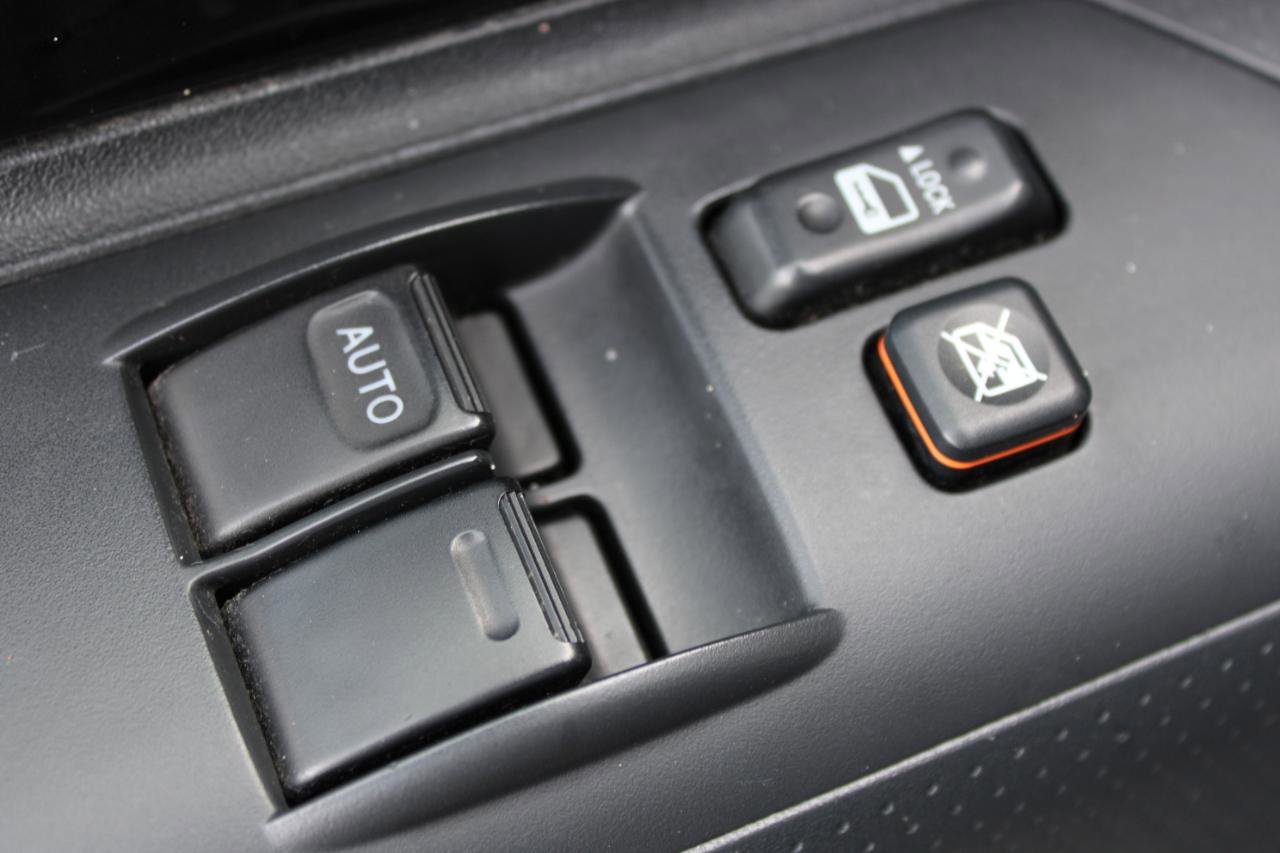 Used 2011 Toyota FJ Cruiser 4WD w/ Upgrade Pkg image 14