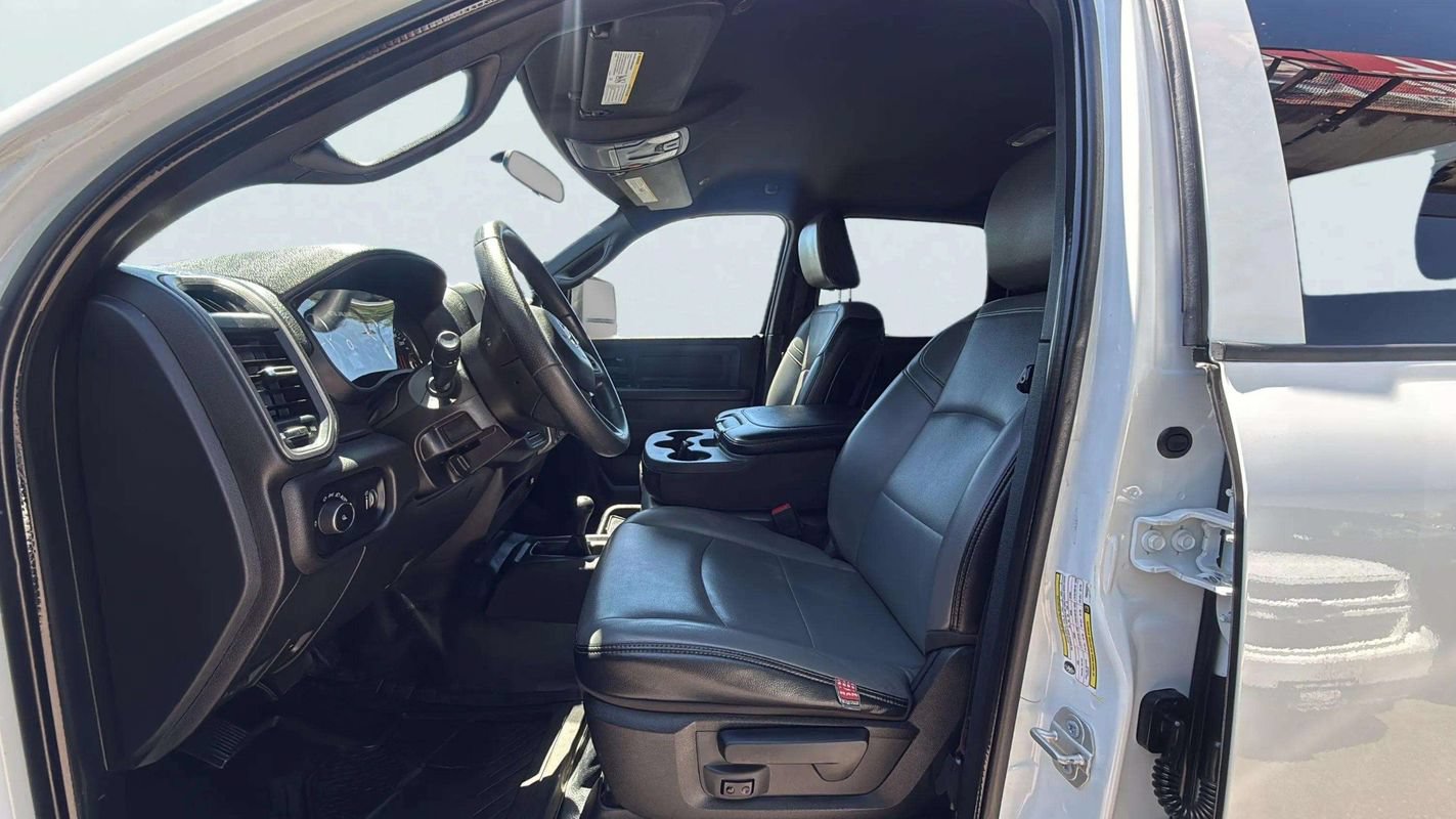 Used 2023 RAM 2500 Tradesman w/ Chrome Appearance Group AWD/4WD image 13