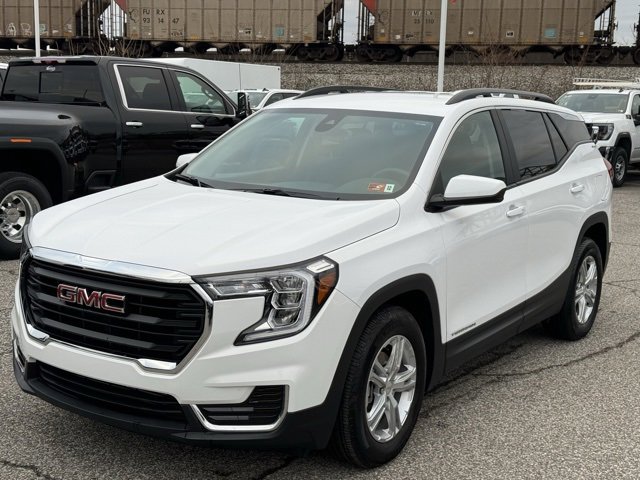 Used 2022 GMC Terrain SLE w/ Driver Convenience Package