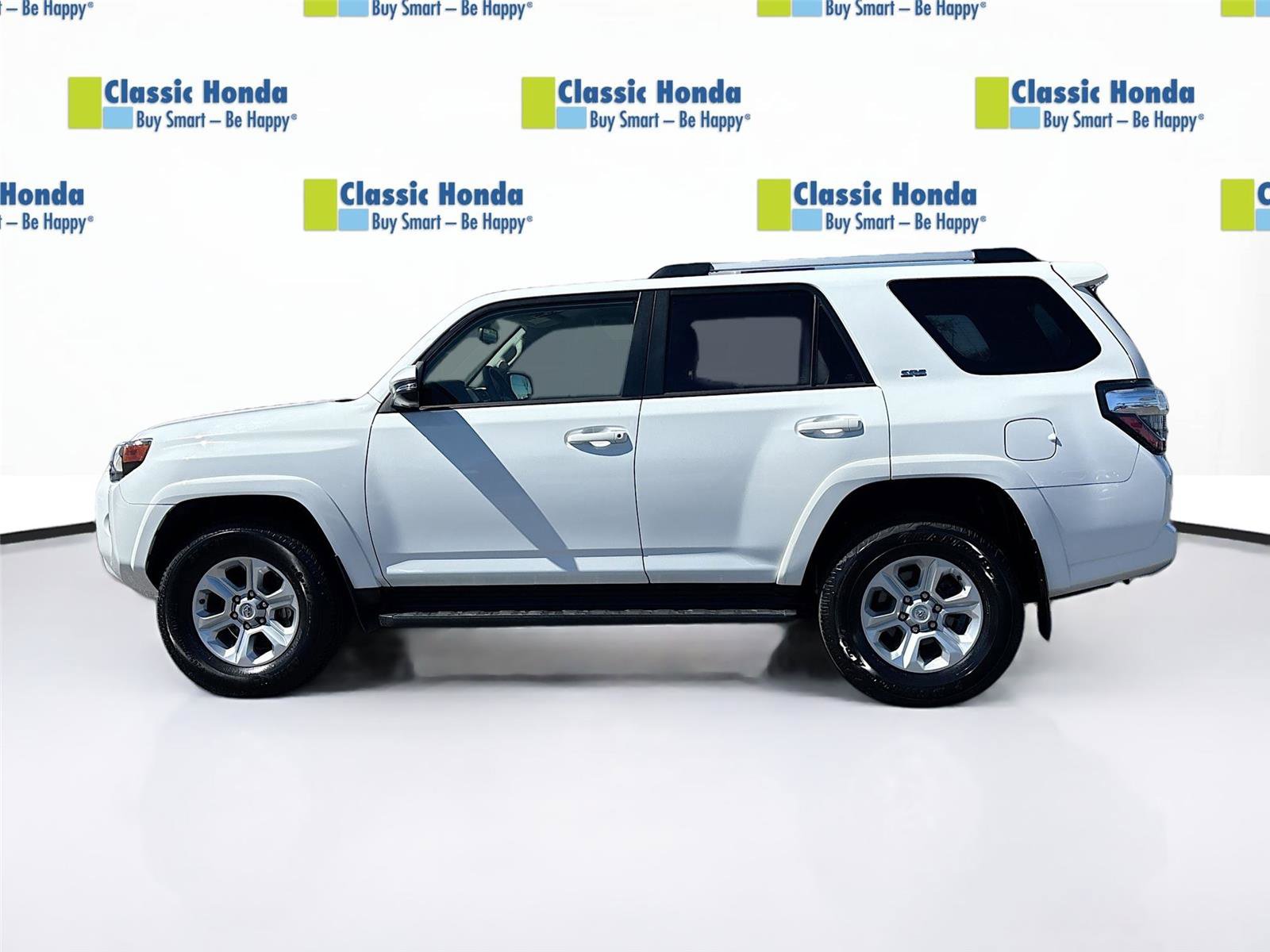 Used 2024 Toyota 4Runner SR5 Premium image 4