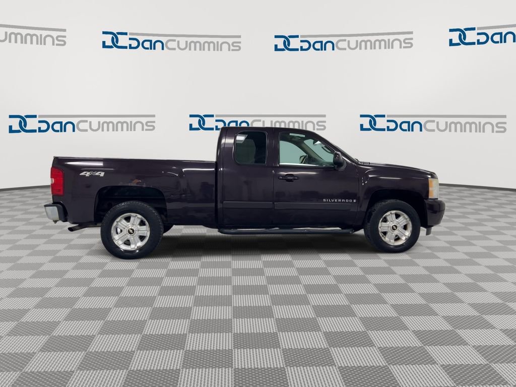 Used 2008 Chevrolet Silverado 1500 LTZ w/ Suspension Package, Off-Road AWD/4WD image 9