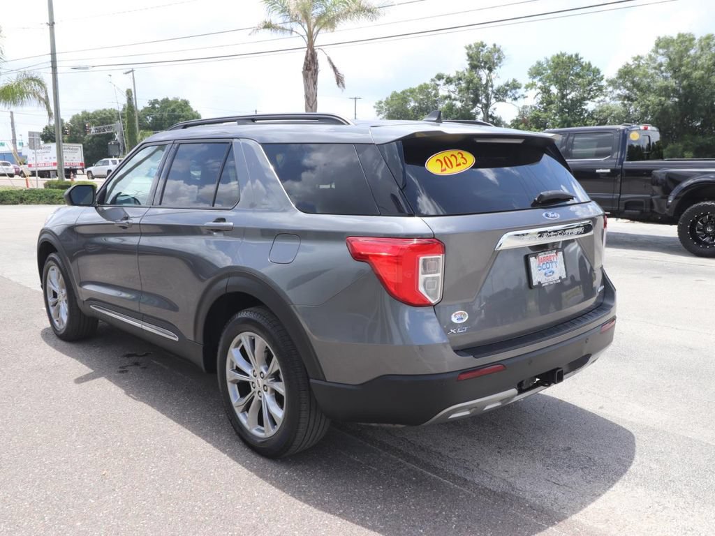 Certified 2023 Ford Explorer XLT w/ Equipment Group 202A AWD/4WD image 8