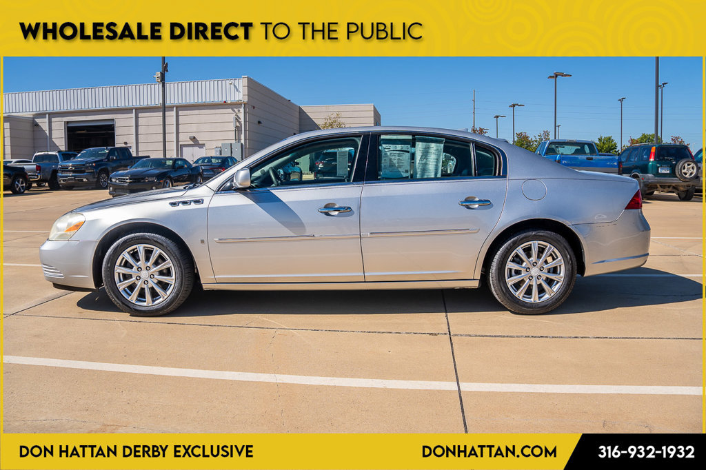 Used 2009 Buick Lucerne CXL FWD image 2