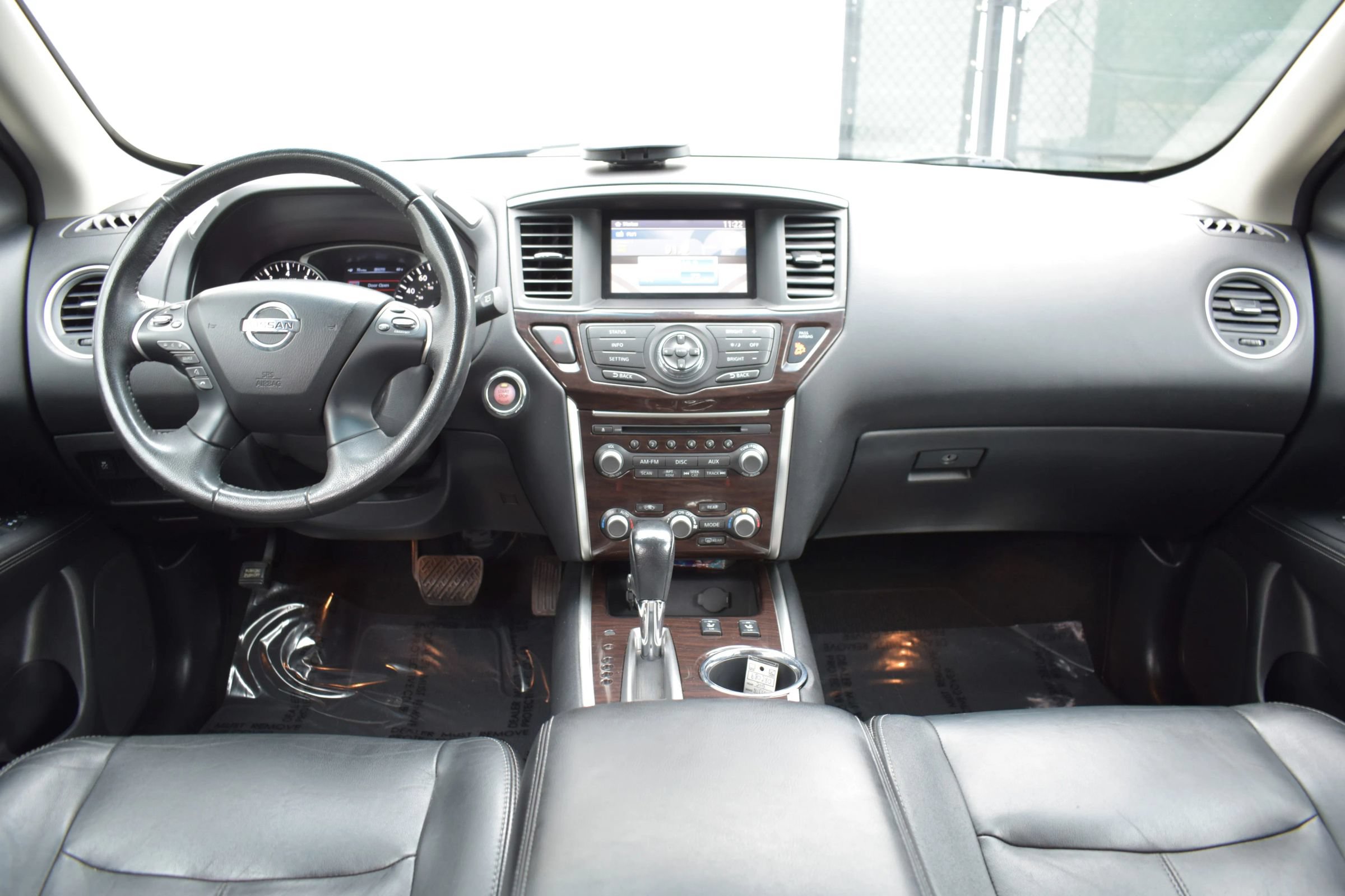 Used 2013 Nissan Pathfinder SL w/ Cargo Pkg AWD/4WD image 13