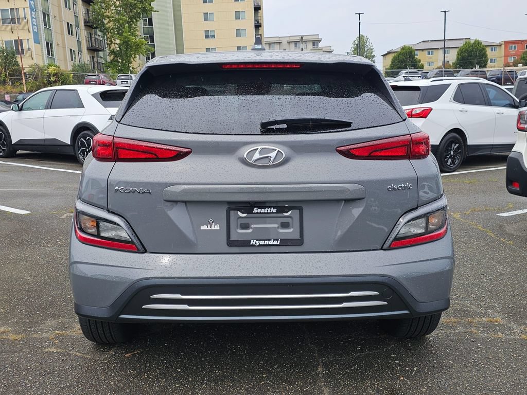 Used 2023 Hyundai Kona SEL FWD image 6