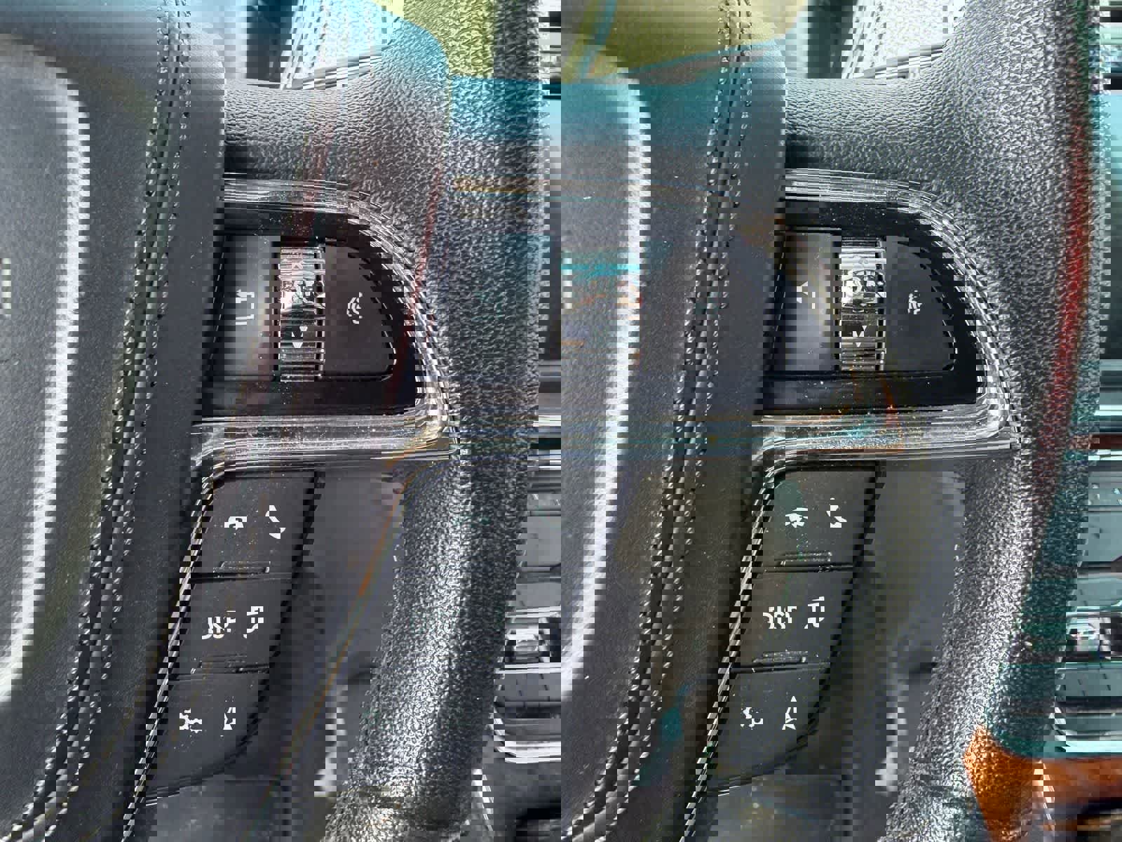 Used 2017 Lincoln Continental Premiere FWD image 15