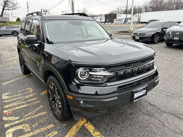 Used 2022 Ford Bronco Sport Outer Banks w/ Tech Package image 2