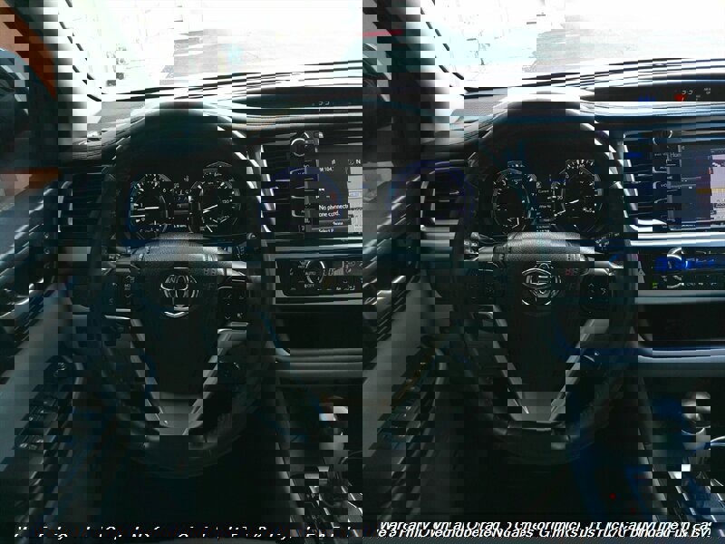 Used 2015 Toyota Highlander Limited image 14