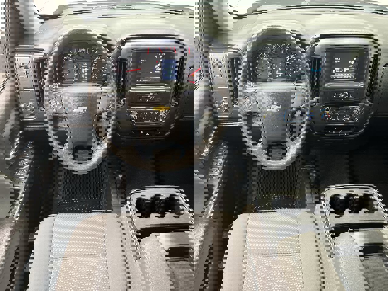 Used 2018 Chevrolet Silverado 1500 Custom w/ Custom Value Package image 10