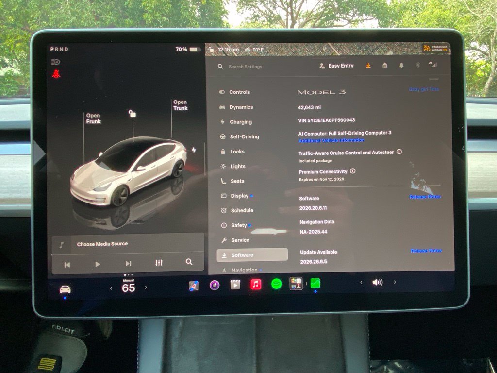 Used 2023 Tesla Model 3 Standard Range RWD image 2