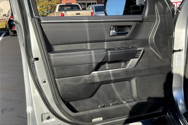 Used 2025 Toyota Sequoia Platinum image 23