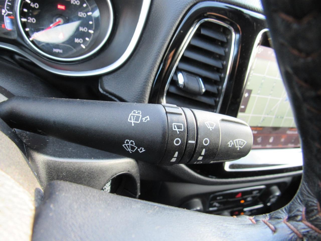 Used 2021 Jeep Compass Limited w/ Sun and Sound Group image 25