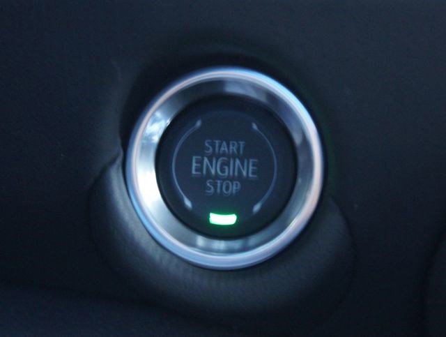 New 2025 Chevrolet Suburban Premier RWD image 5