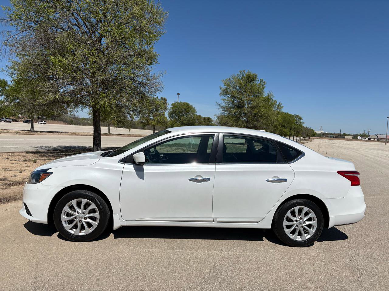 Used 2018 Nissan Sentra SV w/ Protection Package image 3