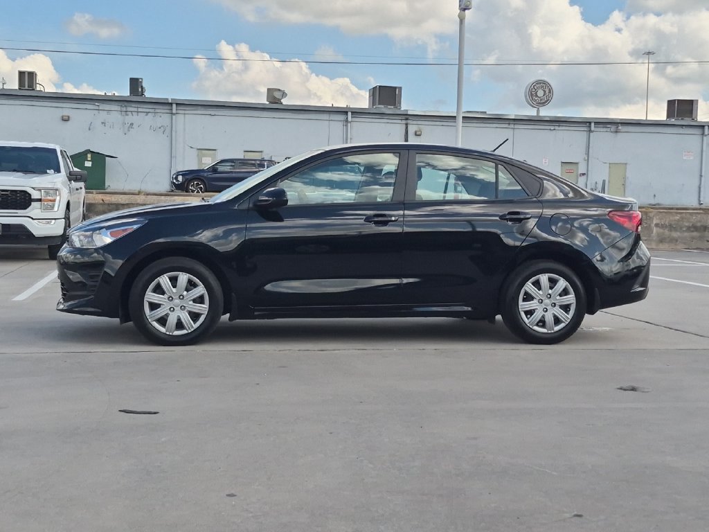 Used 2023 Kia Rio LX FWD image 3