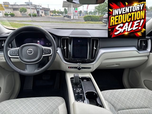 Used 2022 Volvo XC60 B5 Momentum AWD/4WD image 10