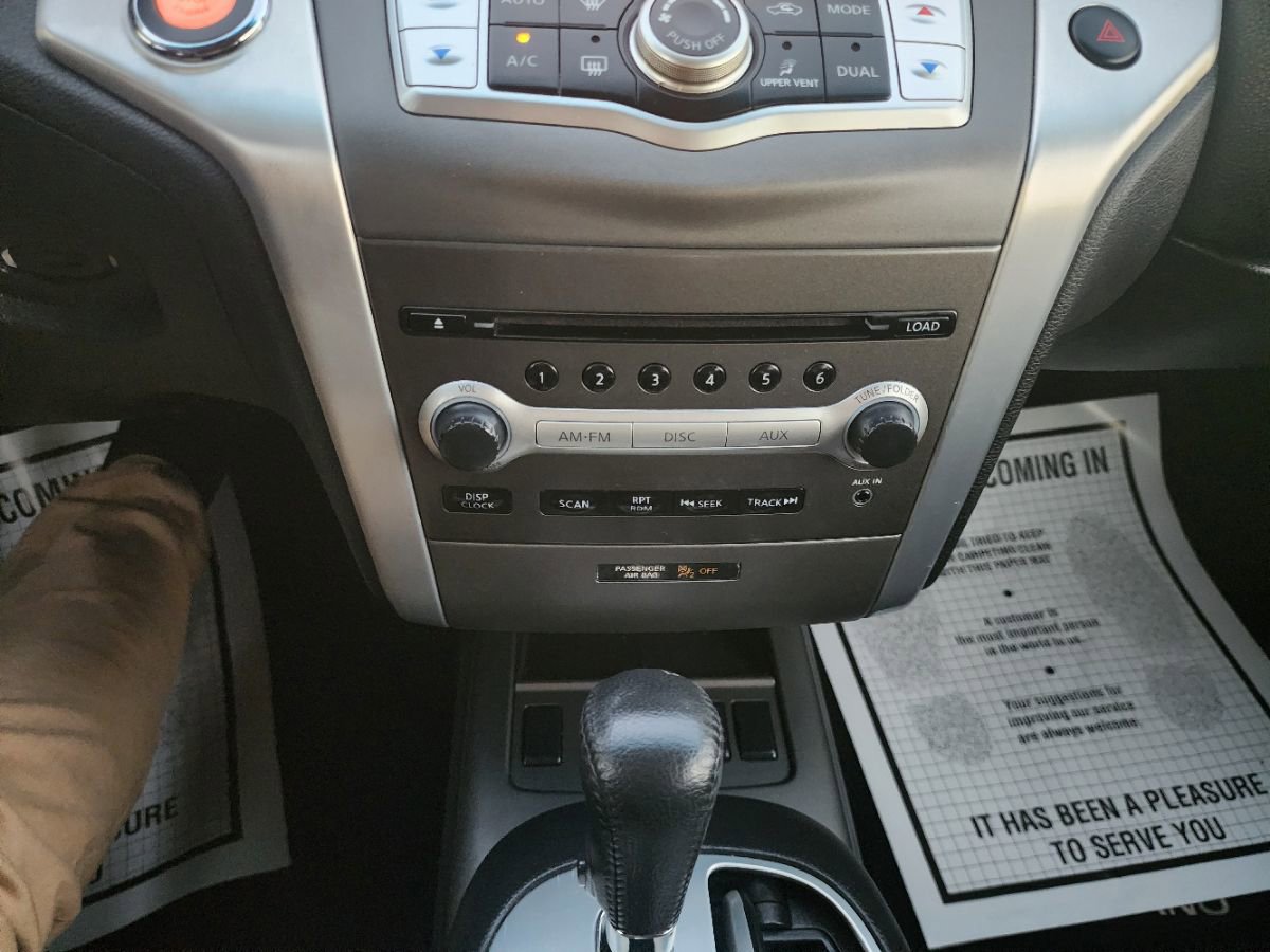 Used 2014 Nissan Murano S image 16