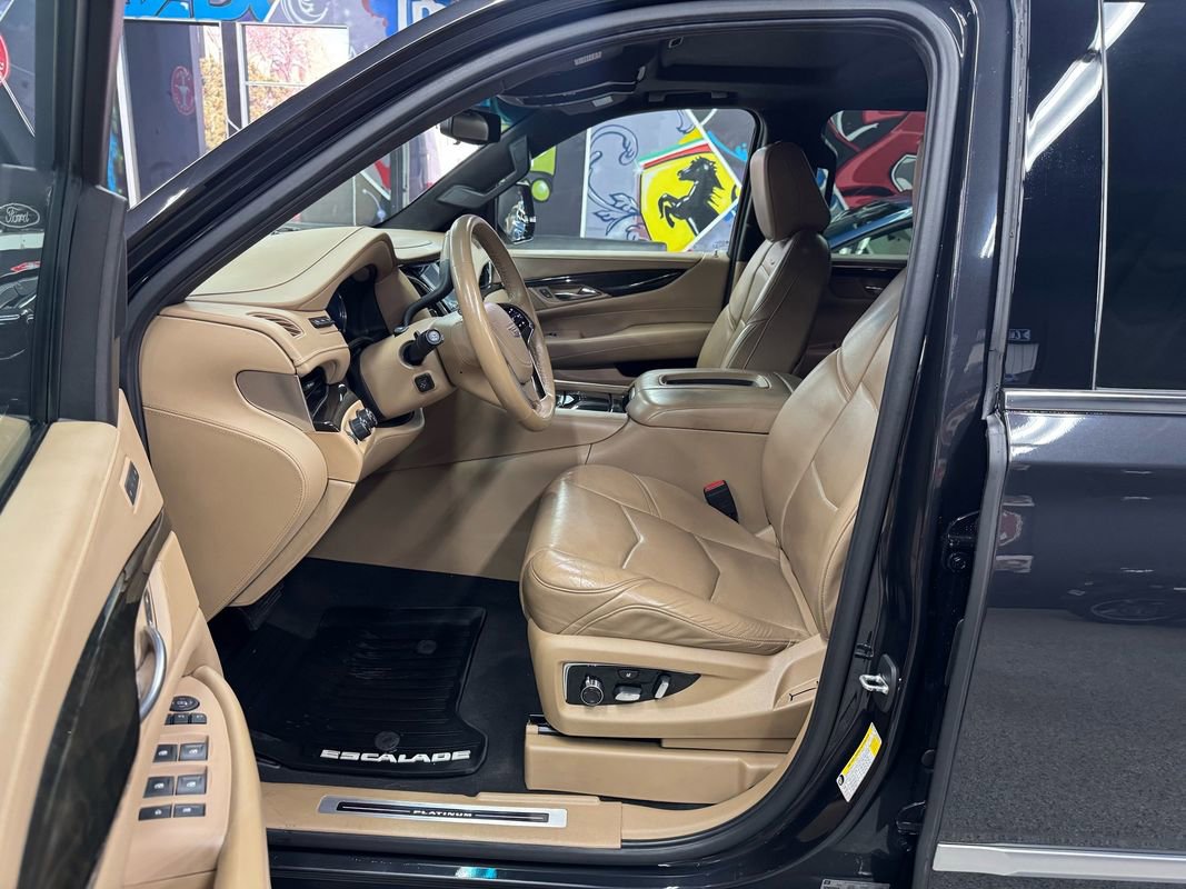Used 2019 Cadillac Escalade ESV Platinum image 9