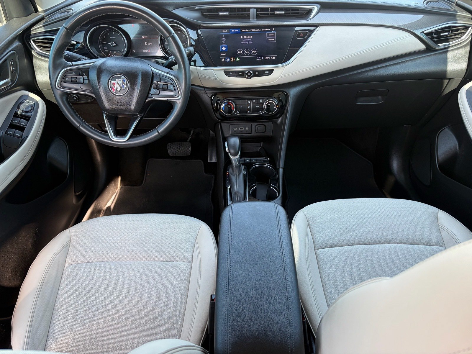 Used 2023 Buick Encore GX Preferred w/ Cold Weather Comfort Package FWD image 31