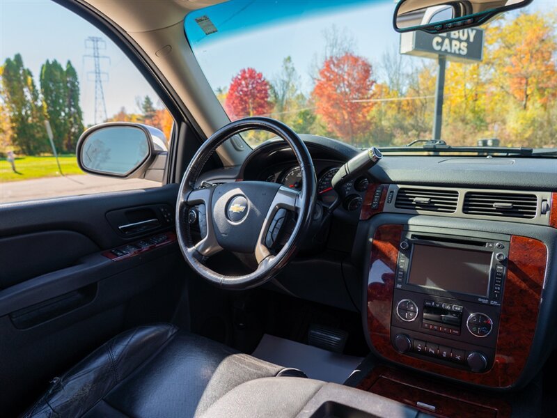 Used 2013 Chevrolet Suburban LTZ AWD/4WD image 29