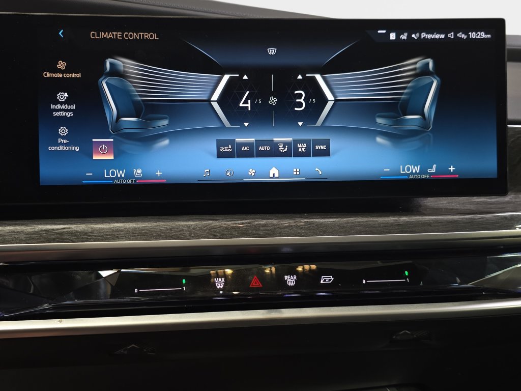 Certified 2023 BMW 740i RWD image 25