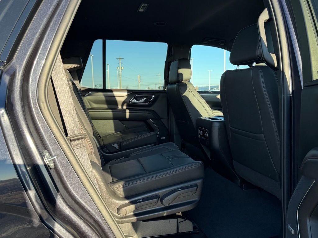 Used 2022 Chevrolet Tahoe RST w/ Luxury Package image 20