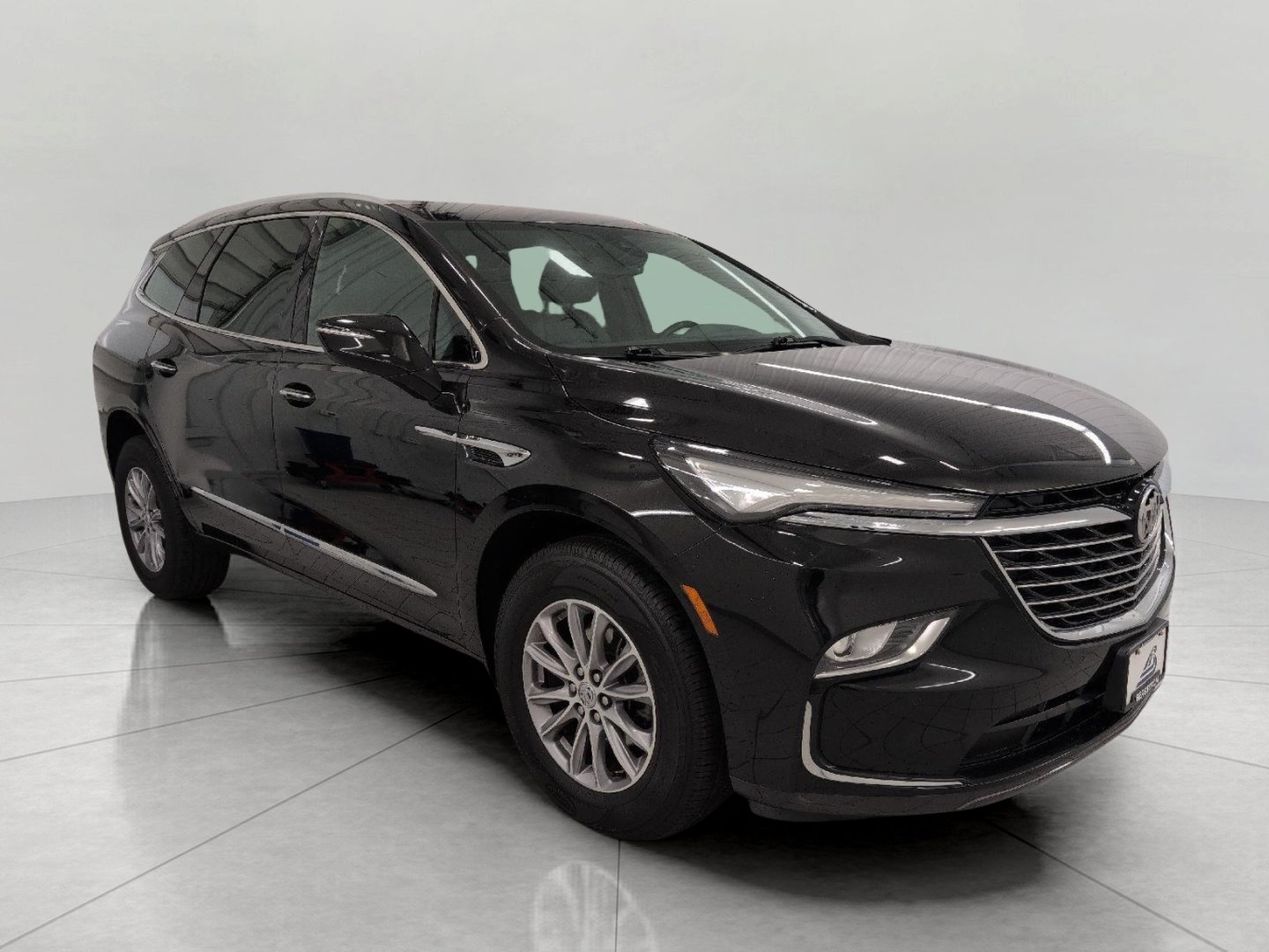 Used 2023 Buick Enclave Essence w/ LPO, Floor Liner Package AWD/4WD image 1