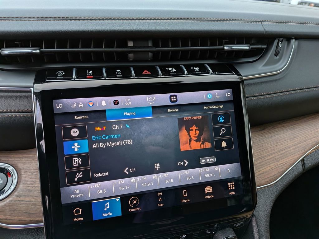 Used 2024 Jeep Grand Cherokee Summit image 24