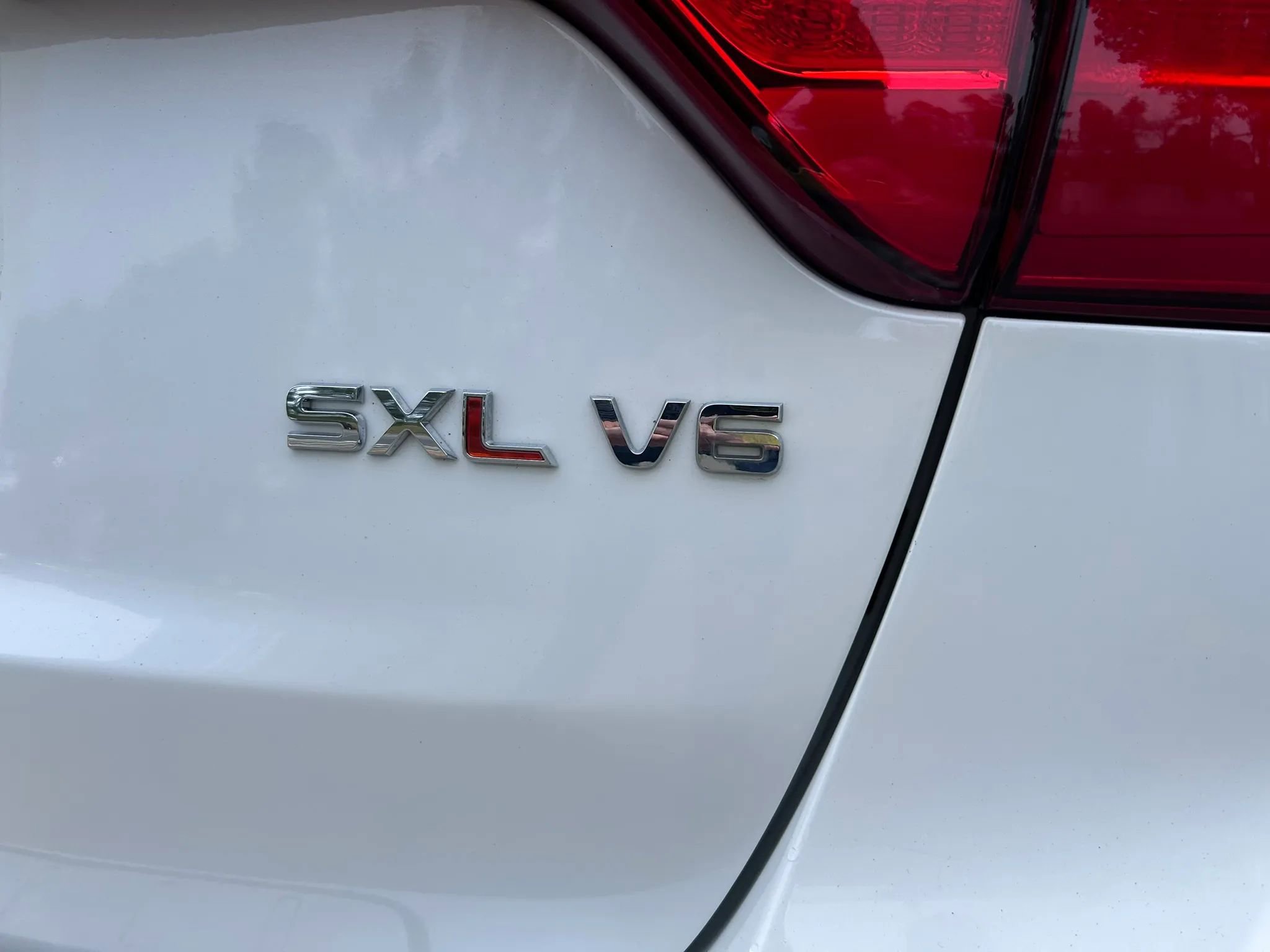 Used 2015 Kia Sorento SX image 5