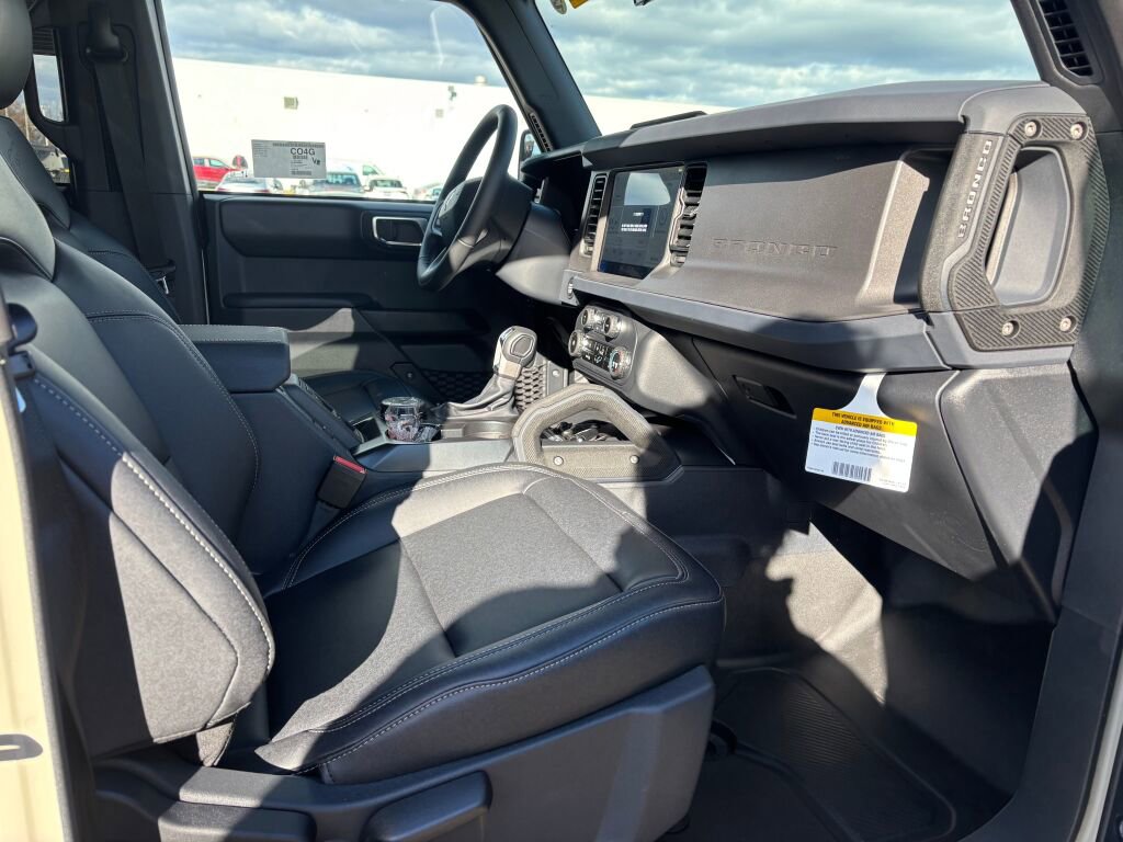 New 2025 Ford Bronco Badlands w/ Sasquatch Package image 14