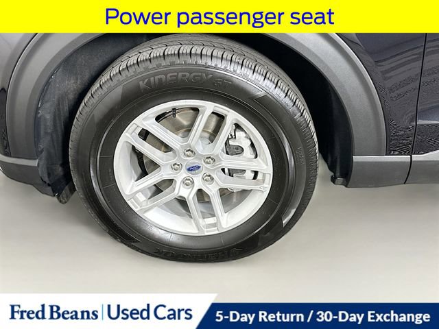 Used 2025 Ford Explorer Active image 38