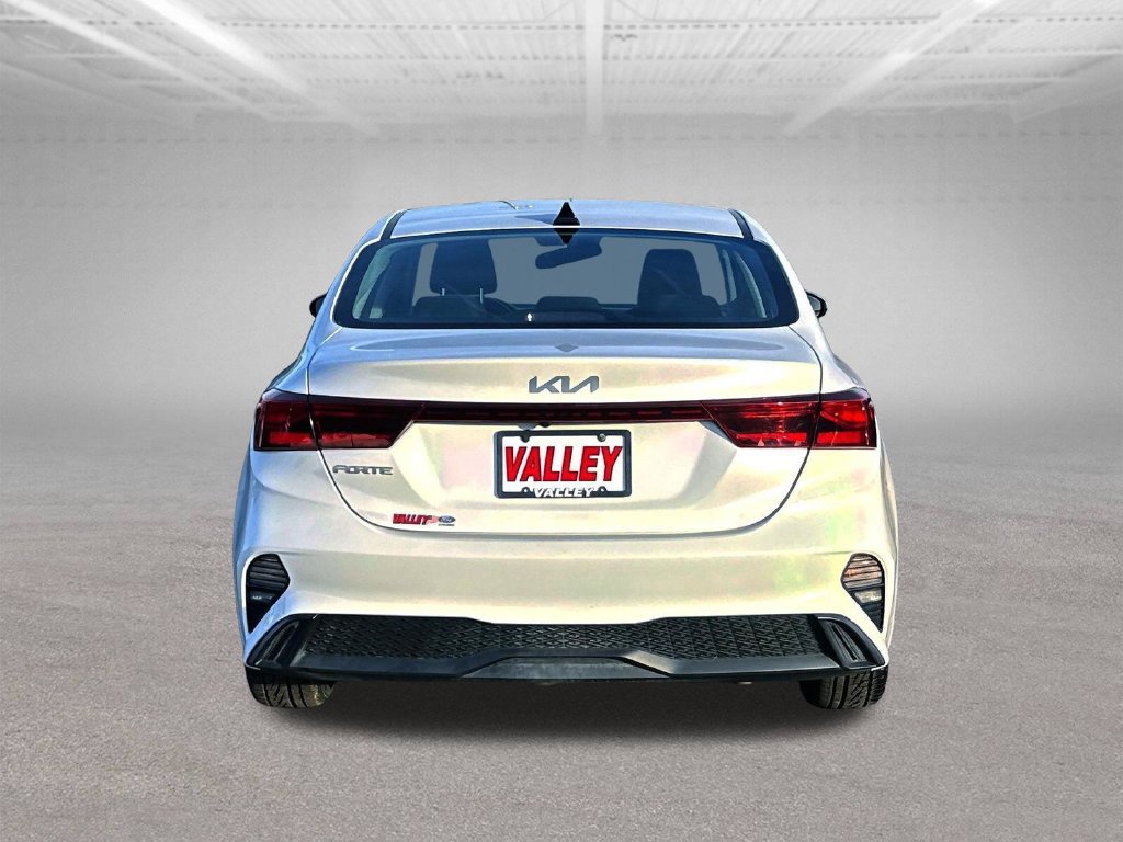 Used 2023 Kia Forte LXS FWD image 11