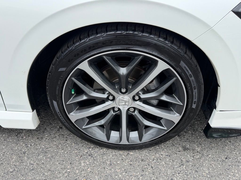 Used 2024 Honda Civic Touring image 14