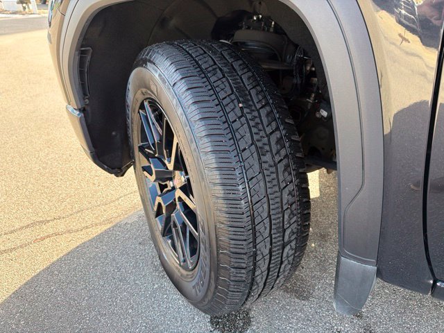 Certified 2024 GMC Sierra 1500 Elevation AWD/4WD image 11