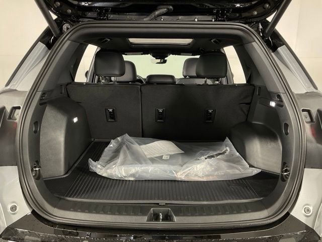 New 2026 GMC Terrain AT4 w/ Convenience Package III image 41