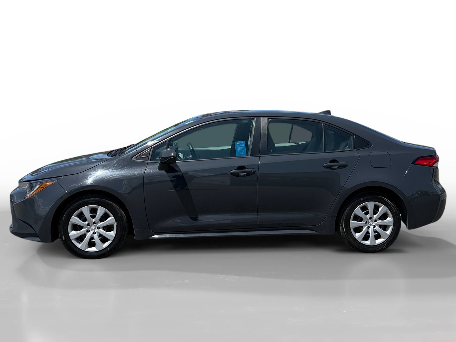 Used 2024 Toyota Corolla LE FWD image 2